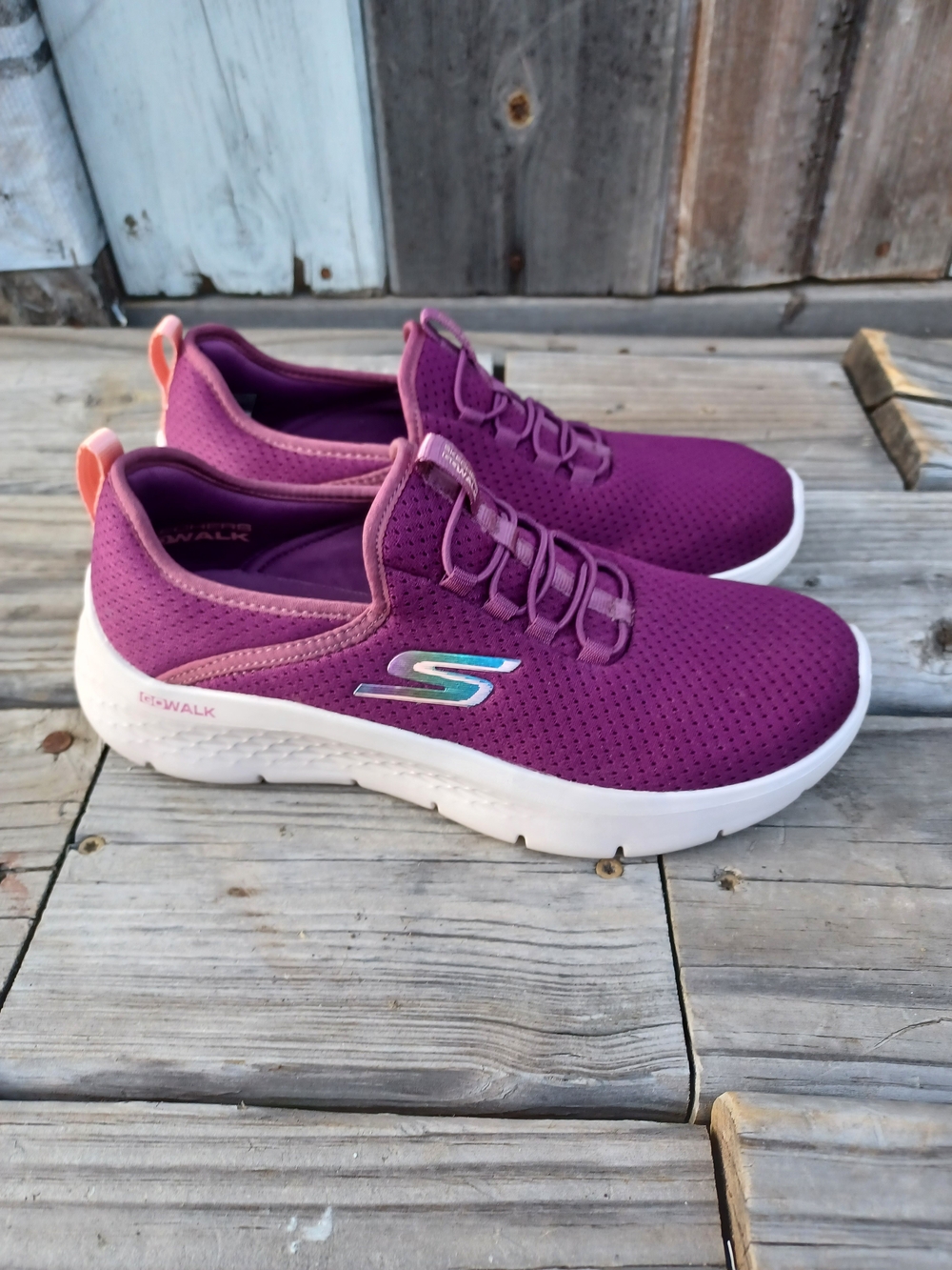 NWOB Skechers GO Walk Purple Shoes 6.5